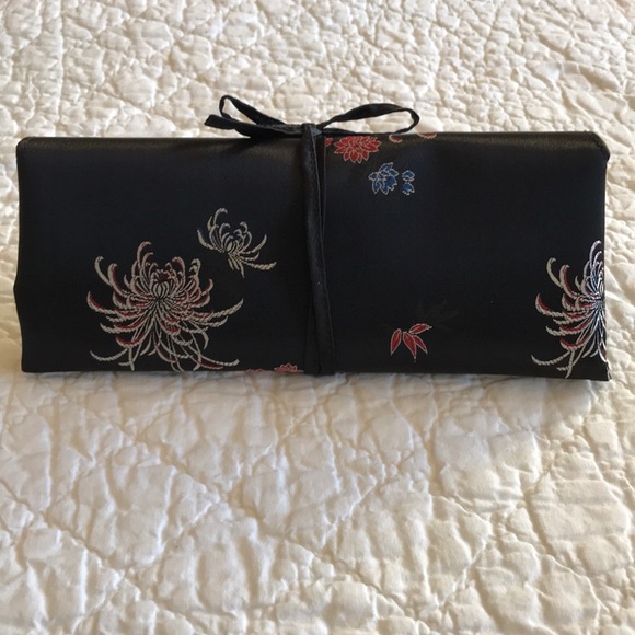 Soapbox Bags Jewelry - Soapbox Bags Jewelry Roll Organizer